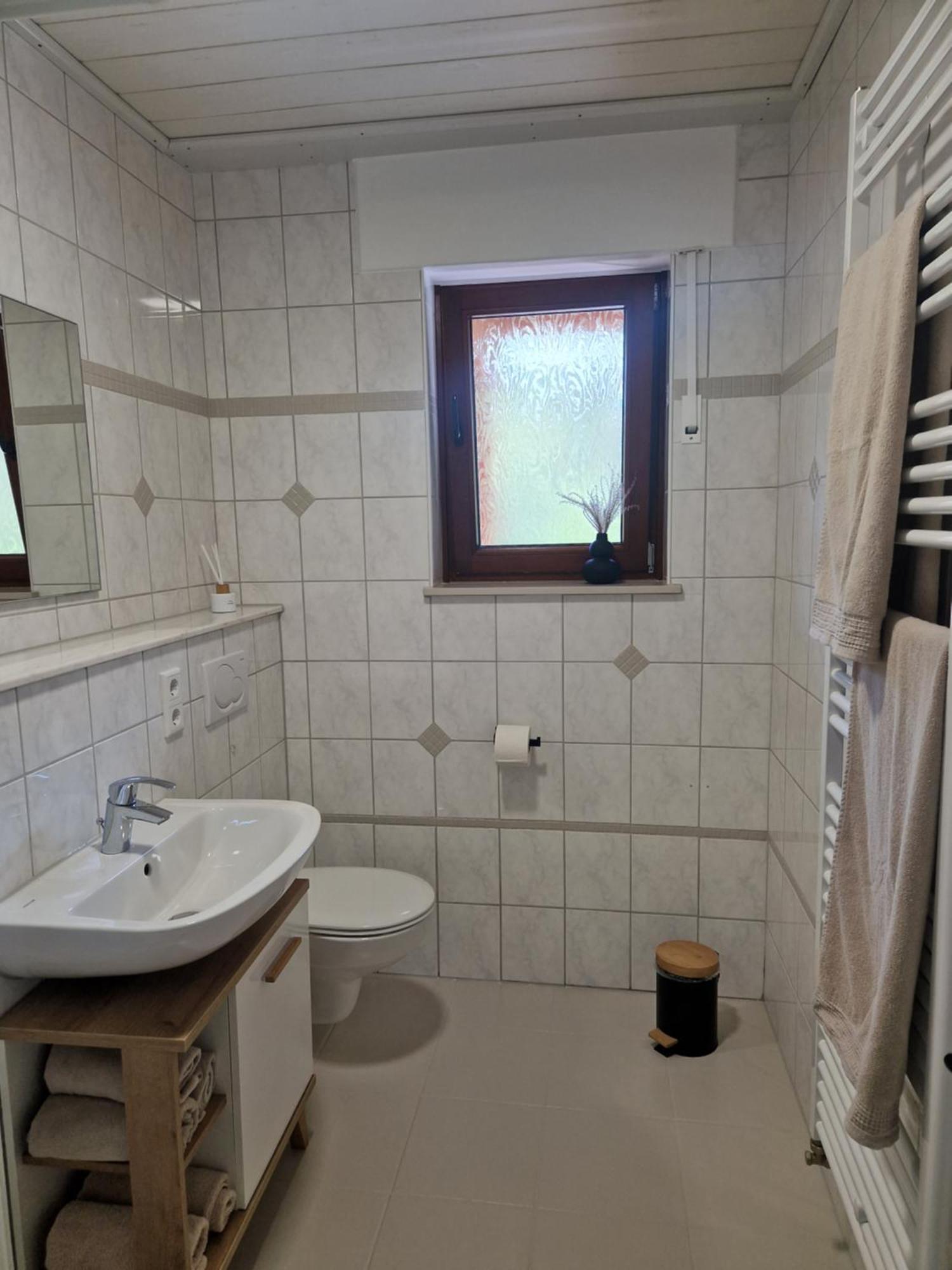 Haus Daut Fewo Mit Hallenbad Willingen  Pokój zdjęcie